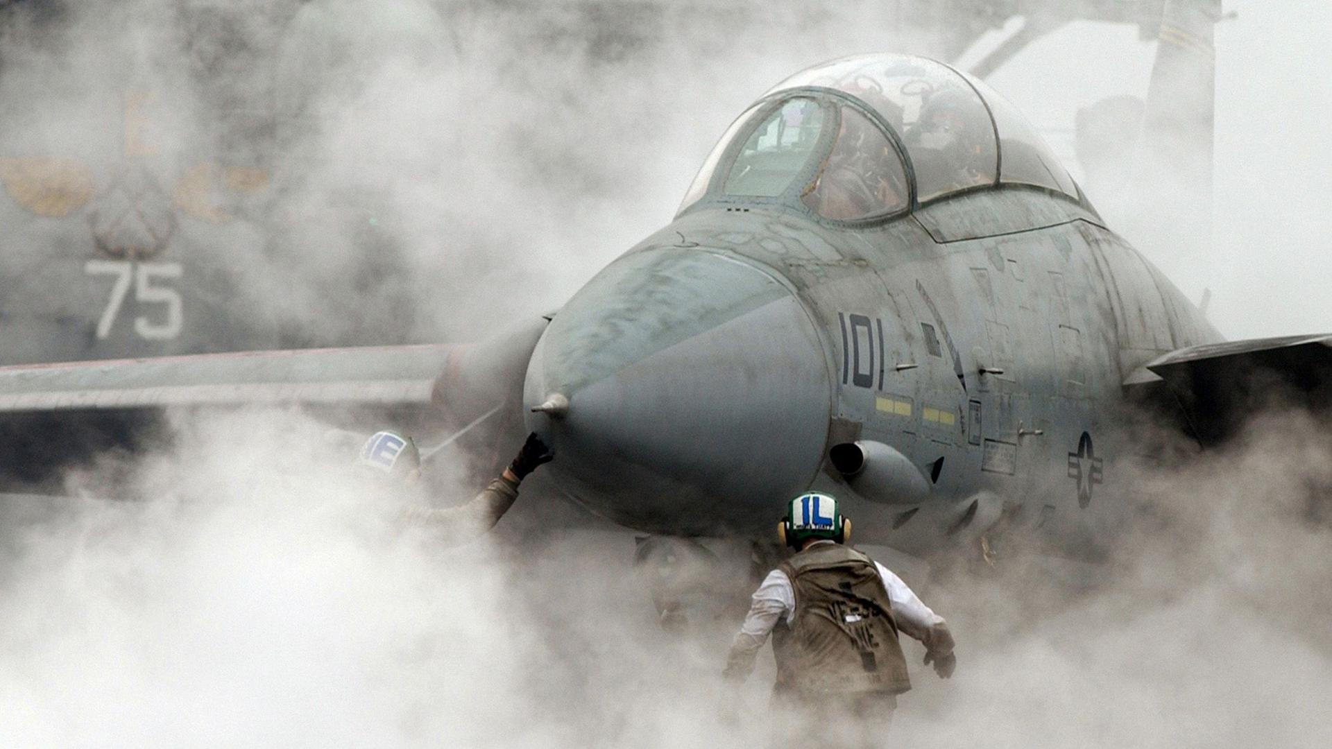 Congress Moves to Save the Last F-14 Tomcats With the Maverick Act